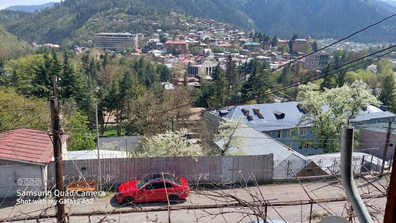 Guest House Khatuna Borjomi Exterior photo